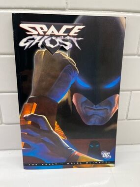 DC Comics Space Ghost Graphic Novel Joe Kelly Ariel Olivetti Sci-Fi Comic